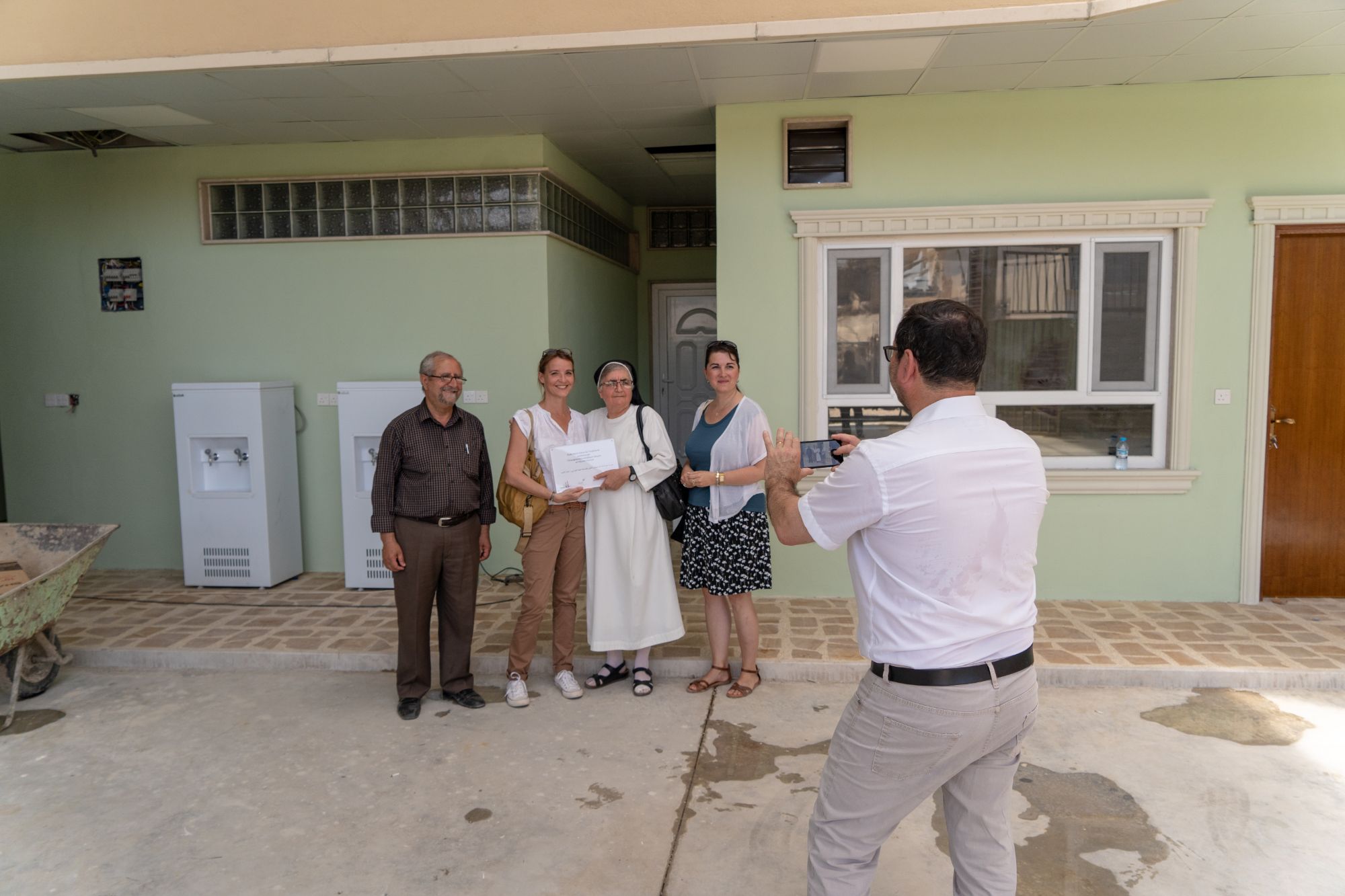 Visite à Bartella de l'école Notre-Dame de l'Espérance financée par Espoir Irak